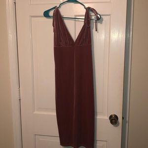 Mauve Velvet Lulus Midi Dress